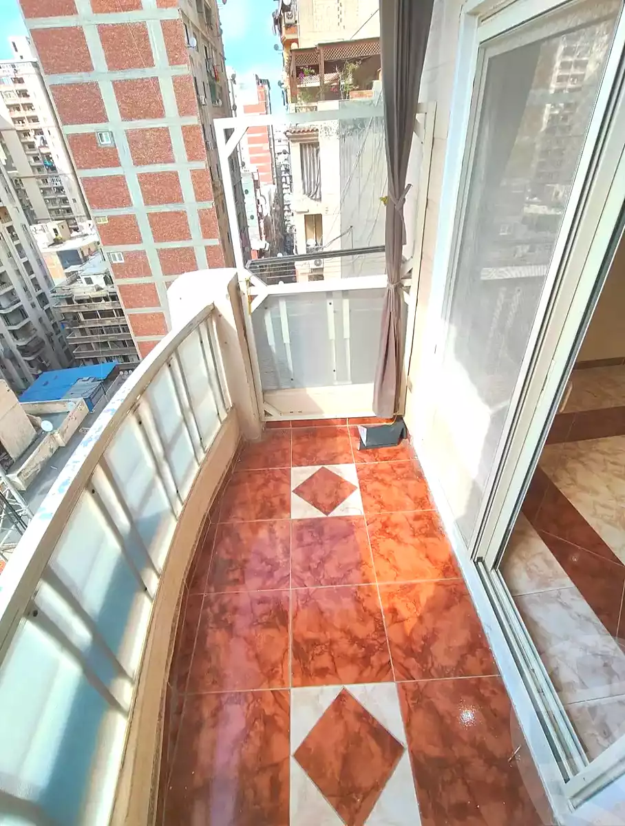 https://aqarmap.com.eg/ar/listing/7109819-for-sale-alexandria-miami-el-sebaey-st