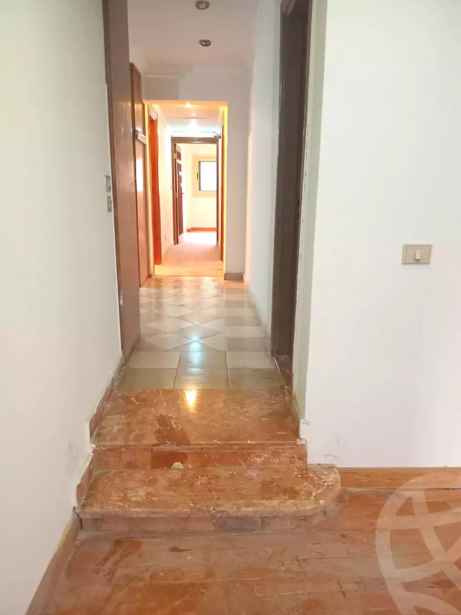 https://aqarmap.com.eg/ar/listing/7110236-for-sale-cairo-mokattam-lhdb-l-ly-shr-krym-bnwn