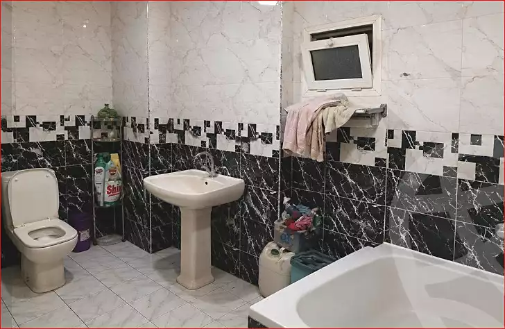 https://aqarmap.com.eg/en/listing/7111047-for-rent-cairo-15th-of-may-family-housing