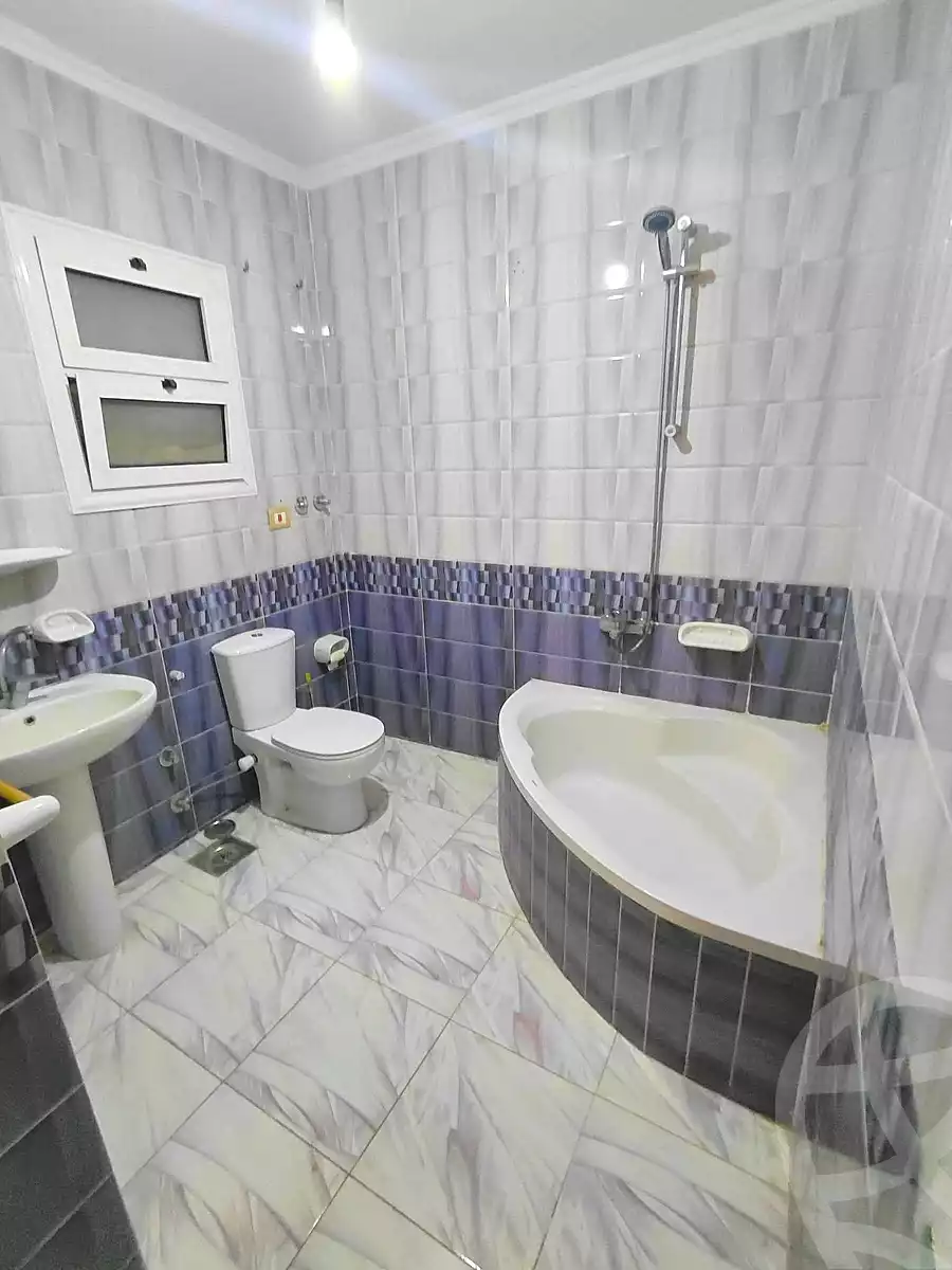 https://aqarmap.com.eg/ar/listing/7111217-for-sale-alexandria-sydy-bshr-sydy-bshr-bhry-khalil-hamada-st