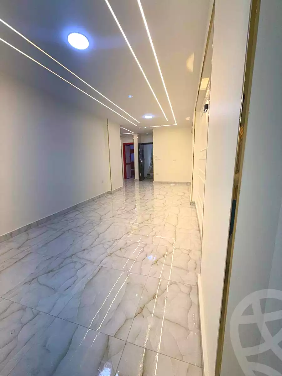 https://aqarmap.com.eg/ar/listing/7111324-for-sale-alexandria-sydy-bshr-sydy-bshr-bhry-khalil-hamada-st