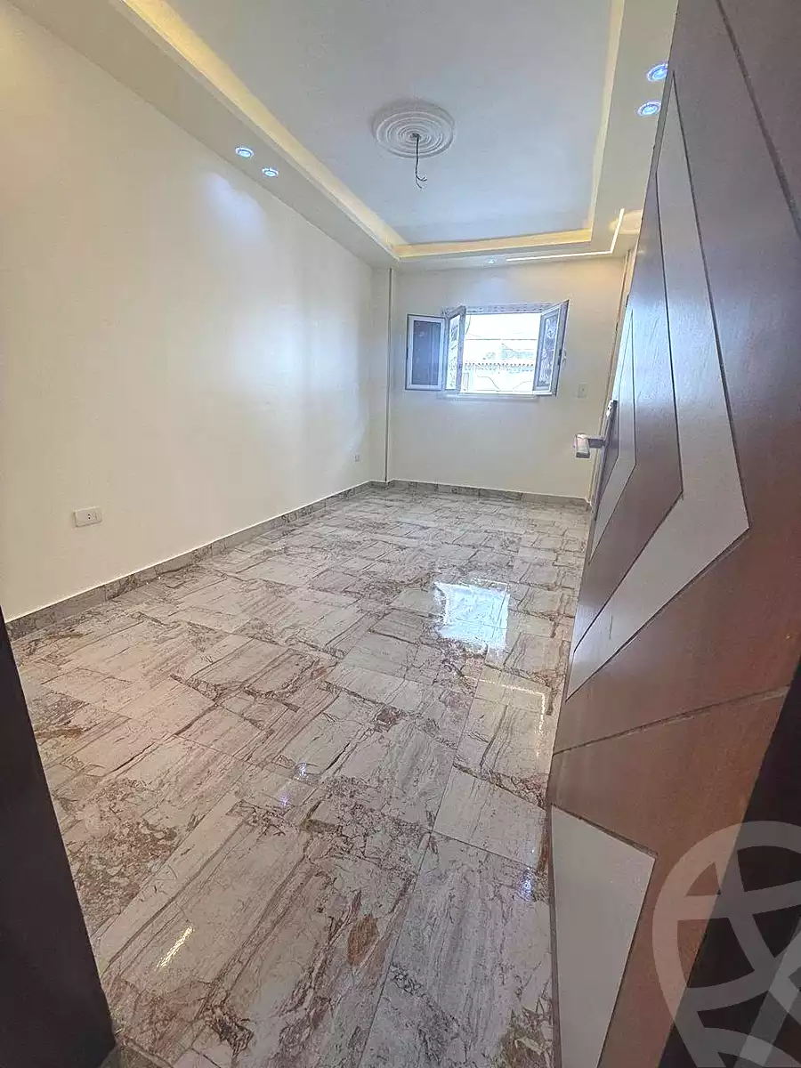 https://aqarmap.com.eg/ar/listing/7111324-for-sale-alexandria-sydy-bshr-sydy-bshr-bhry-khalil-hamada-st