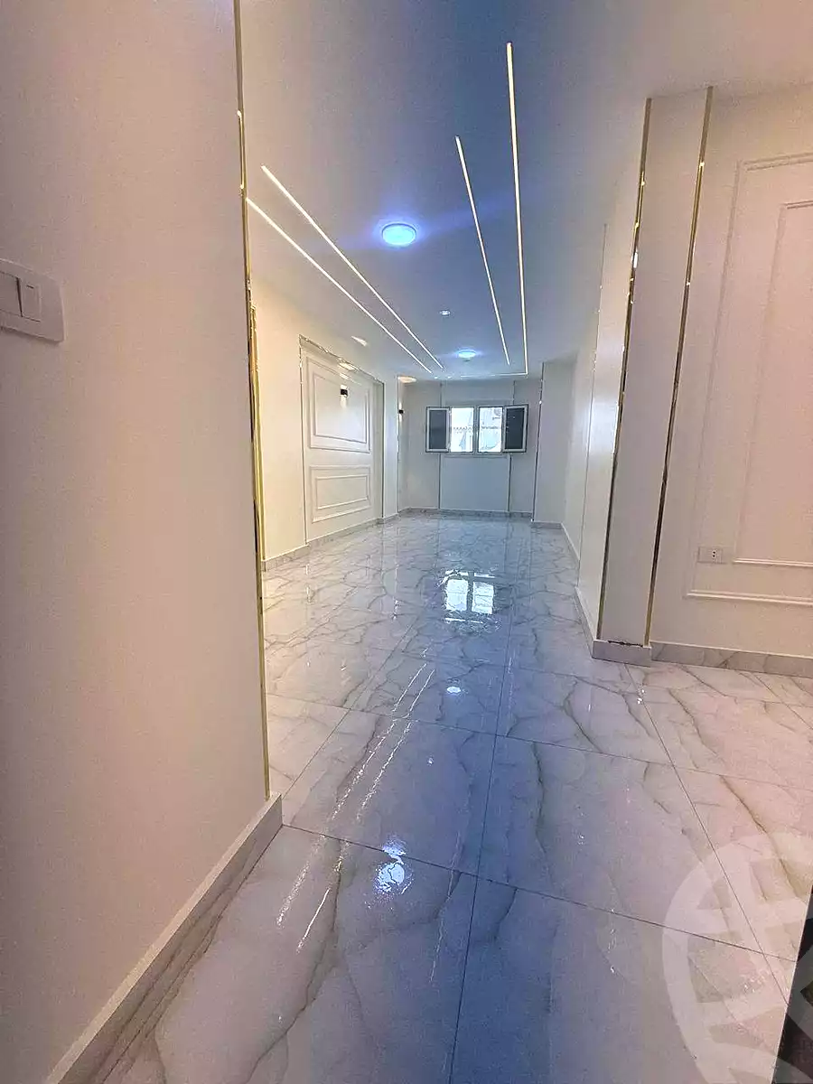 https://aqarmap.com.eg/ar/listing/7111324-for-sale-alexandria-sydy-bshr-sydy-bshr-bhry-khalil-hamada-st