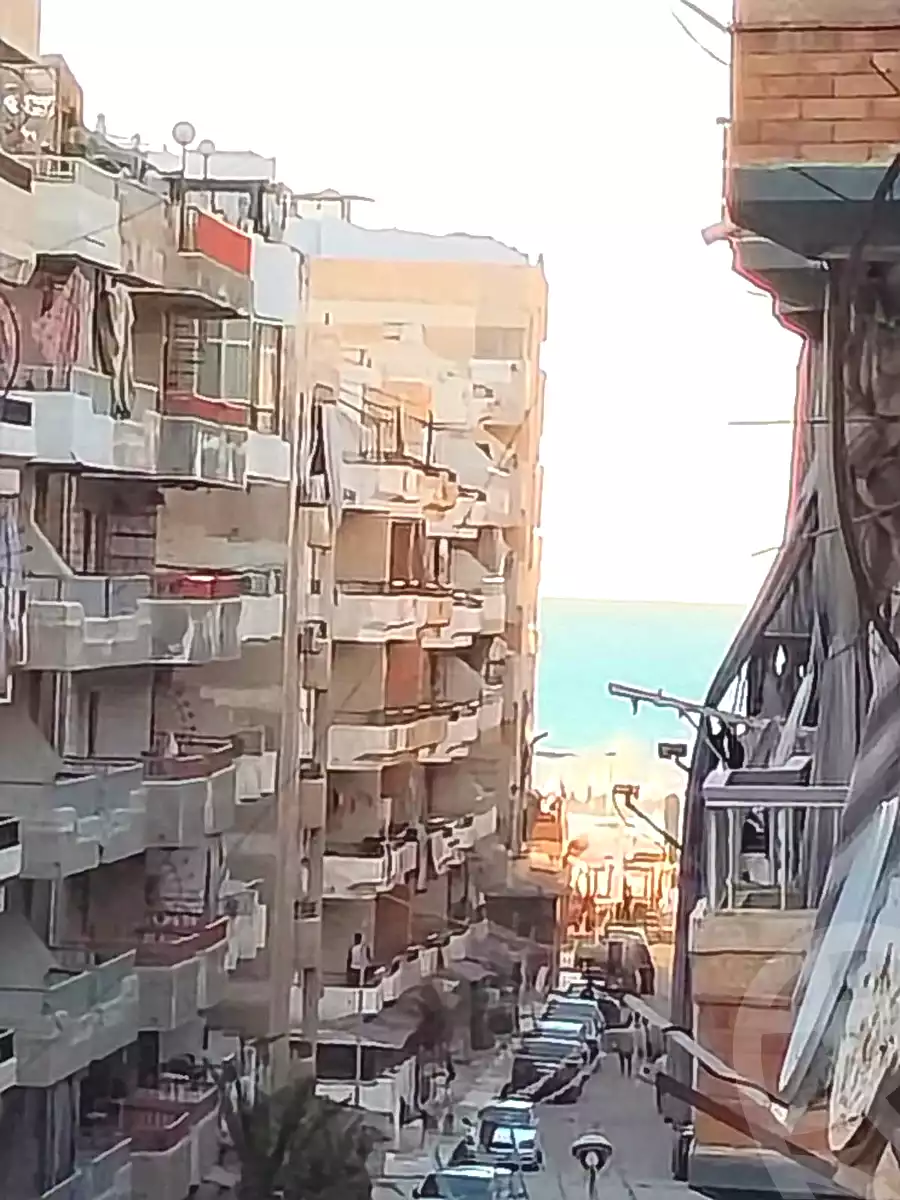 https://aqarmap.com.eg/ar/listing/7111417-for-sale-alexandria-al-agamy-shataa-el-nakheel