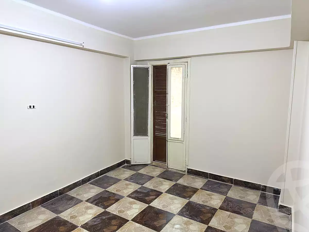 https://aqarmap.com.eg/ar/listing/7111437-for-rent-el-minia-mdyn-lmny-adnan-el-malkey-st