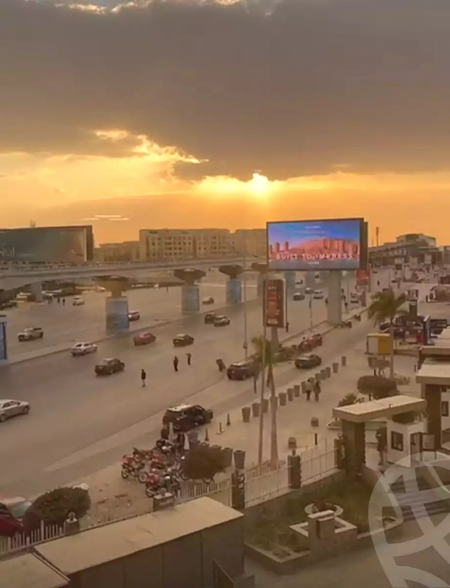 https://aqarmap.com.eg/en/listing/7110789-for-rent-cairo-new-cairo-compounds-park-mall-arab-development