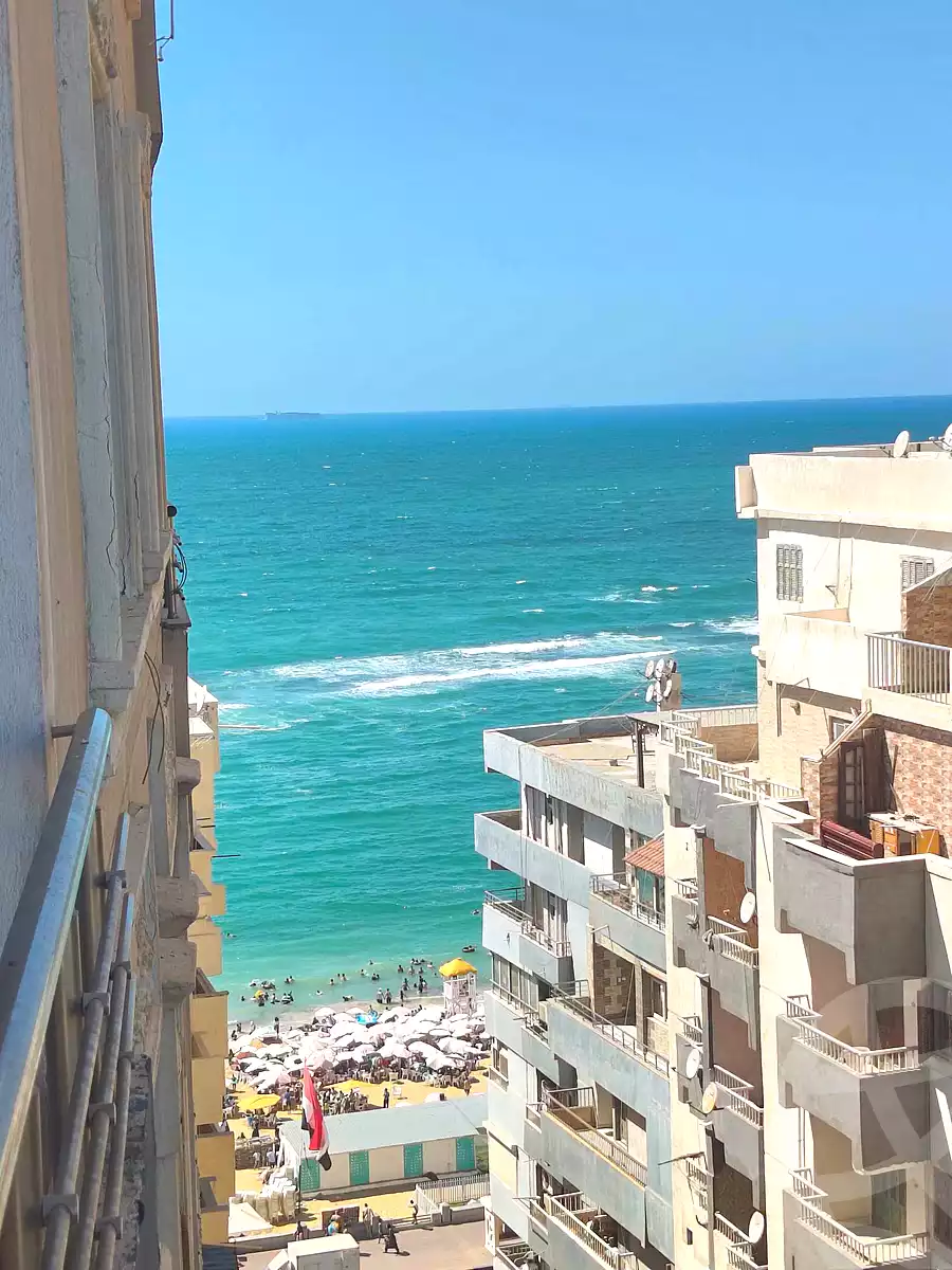 https://aqarmap.com.eg/ar/listing/7111499-for-sale-alexandria-el-asafra-l-sfr-bhry