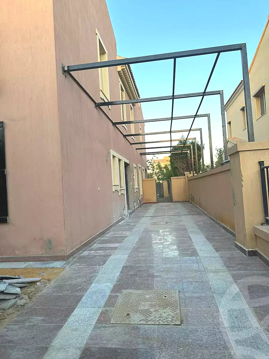 https://aqarmap.com.eg/en/listing/7111503-for-sale-cairo-new-cairo-compounds-mivida-mivida-parcel
