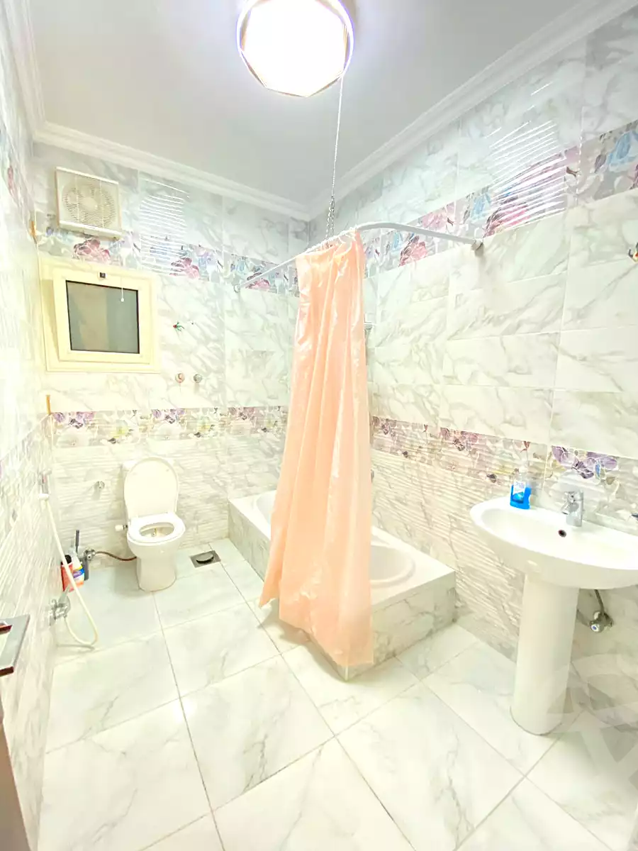https://aqarmap.com.eg/ar/listing/7111586-for-rent-cairo-new-cairo-el-ahyaa-fourth-neighborhood-street-6