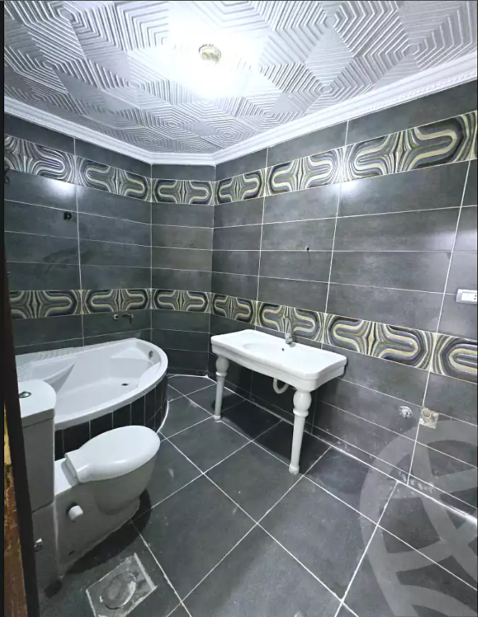 https://aqarmap.com.eg/ar/listing/7111594-for-sale-alexandria-al-agamy-shataa-el-nakheel