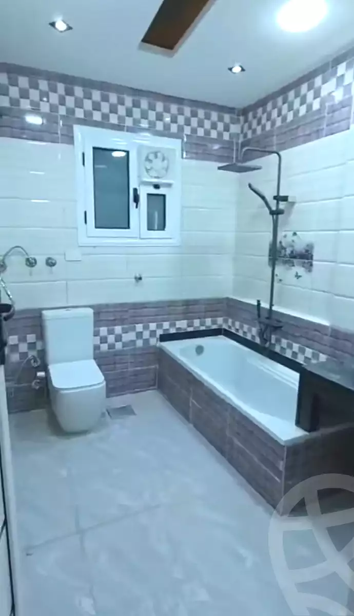 https://aqarmap.com.eg/ar/listing/7111645-for-sale-alexandria-sydy-bshr-sydy-bshr-bhry-shr-khld-bn-lwlyd