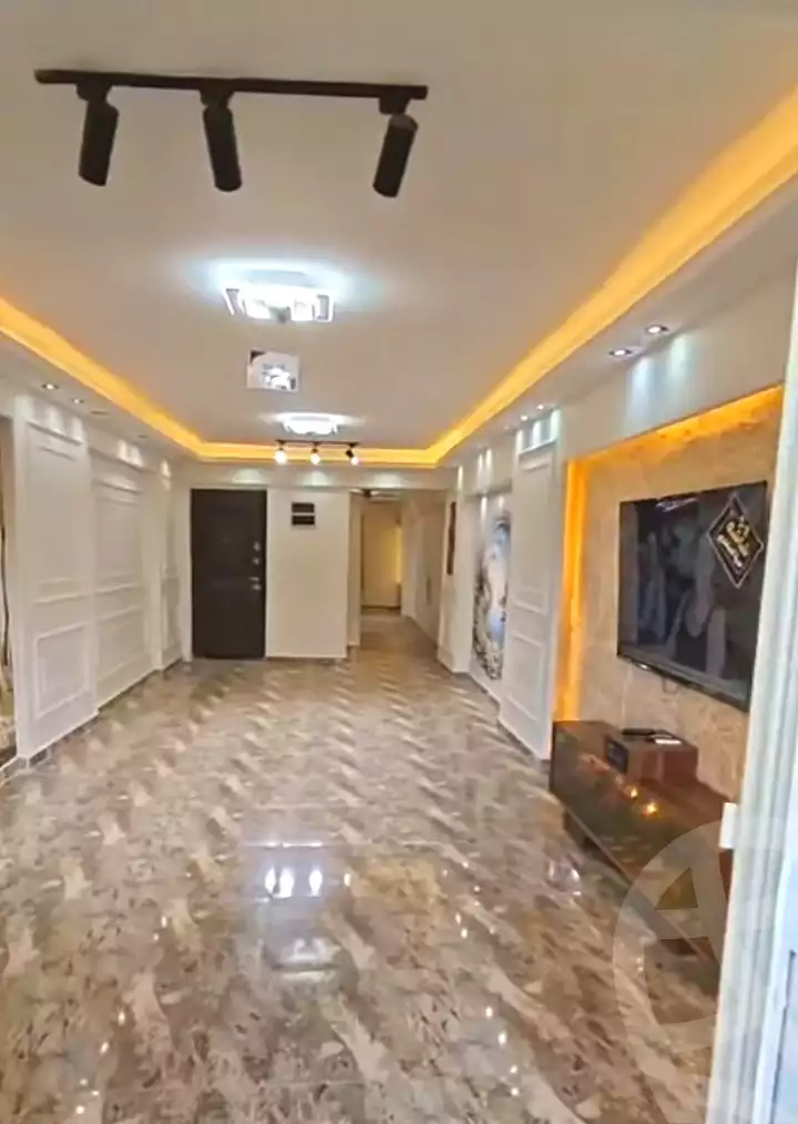 https://aqarmap.com.eg/ar/listing/7111645-for-sale-alexandria-sydy-bshr-sydy-bshr-bhry-shr-khld-bn-lwlyd
