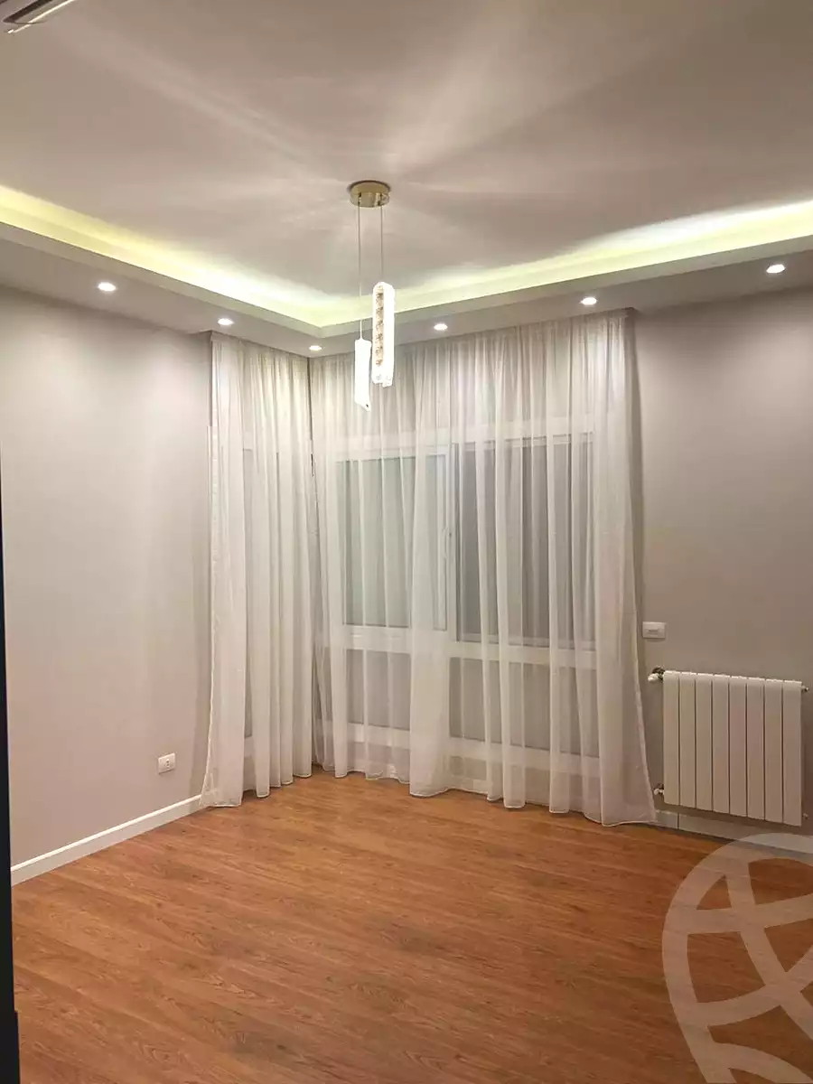 https://aqarmap.com.eg/en/listing/7111723-for-rent-cairo-new-cairo-compounds-hyde-park-centre-ville-hyde-park