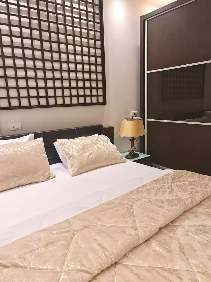 https://aqarmap.com.eg/ar/listing/7111788-for-rent-cairo-new-cairo-compounds-lake-view