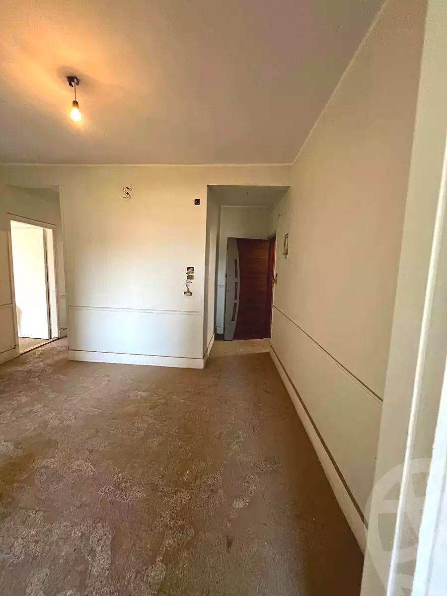 https://aqarmap.com.eg/ar/listing/7112055-for-sale-cairo-helwan-helwan-el-sharkeya-thabit-basha-st