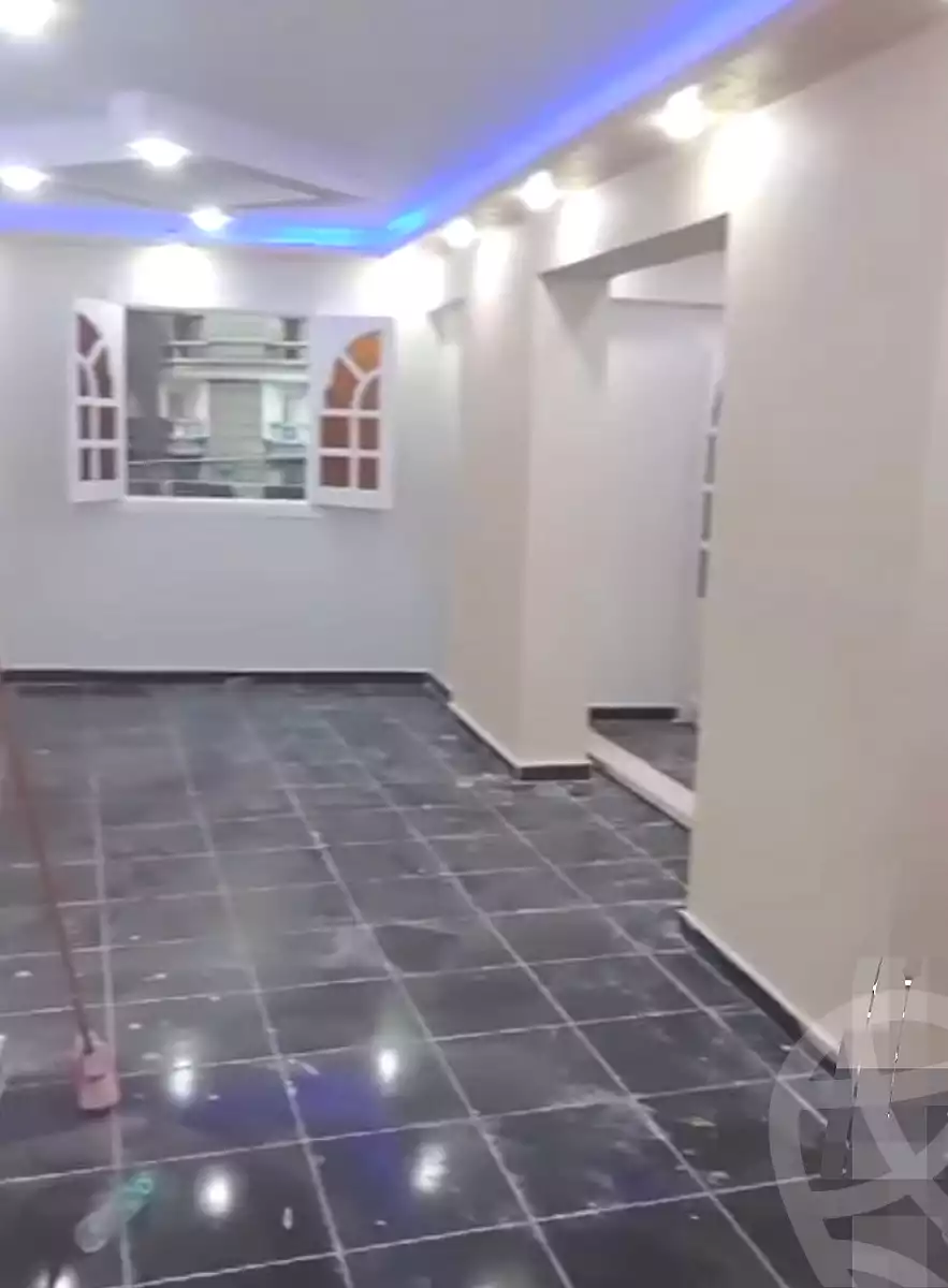 https://aqarmap.com.eg/ar/listing/7112247-for-sale-alexandria-el-asafra-shr-45