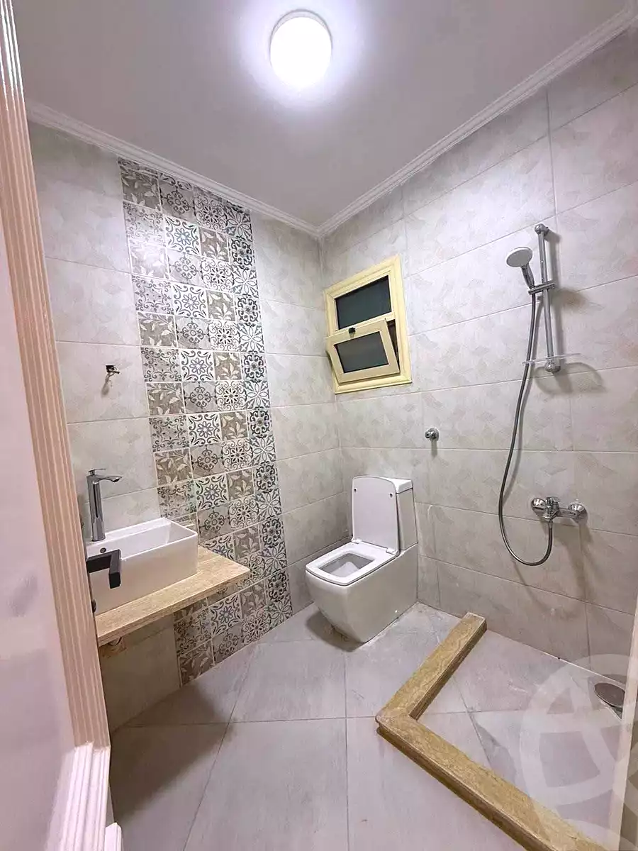 https://aqarmap.com.eg/ar/listing/7112382-for-sale-alexandria-sydy-bshr-sydy-bshr-bhry-shr-khld-bn-lwlyd