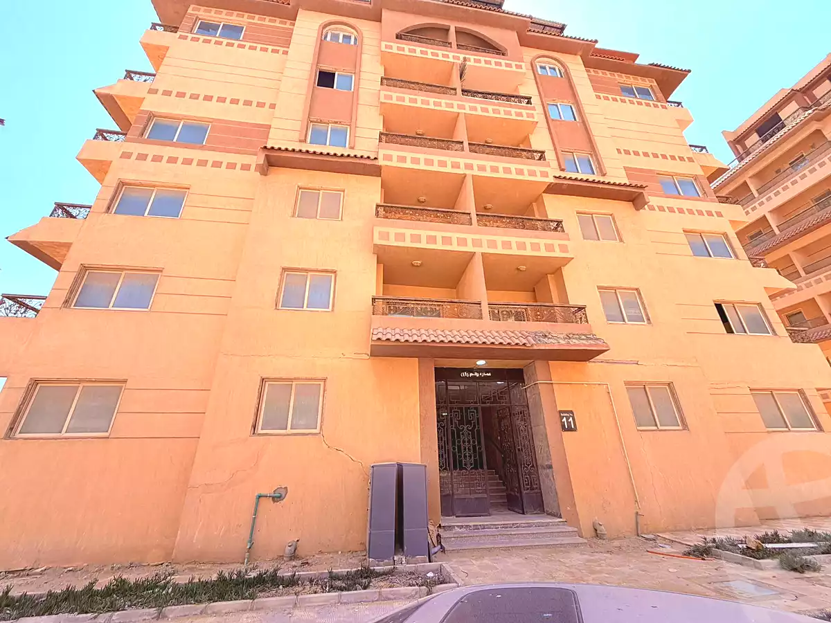 https://aqarmap.com.eg/en/listing/7112756-for-sale-cairo-new-cairo-compounds-bankers-compound