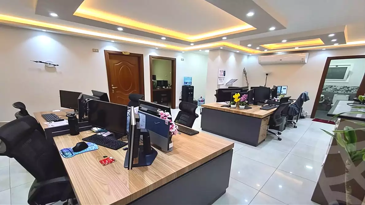https://aqarmap.com.eg/ar/listing/7113214-for-sale-alexandria-moharram-bey-grin-st