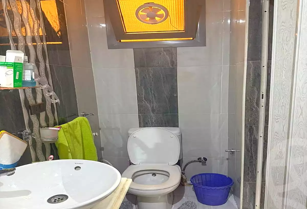 https://aqarmap.com.eg/ar/listing/7113242-for-sale-cairo-el-shorouk-lmntq-lthlth-neighbourhood-1