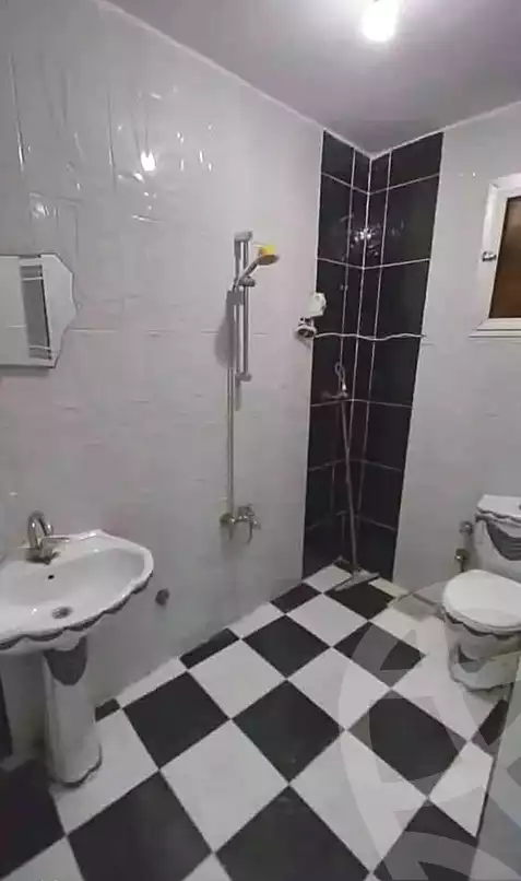 https://aqarmap.com.eg/ar/listing/7113386-for-sale-alexandria-al-agamy-lbytsh-el-hanafeya-st