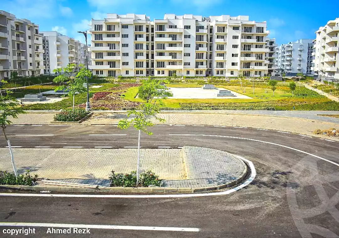 https://aqarmap.com.eg/ar/listing/7113536-for-sale-north-coast-new-alamein-mntj-t-l-lmyn-ljdyd-kmbwnd-mzryn