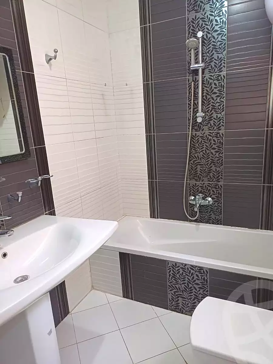 https://aqarmap.com.eg/en/listing/7114011-for-rent-cairo-heliopolis-sheraton-morabaa-el-wozaraa