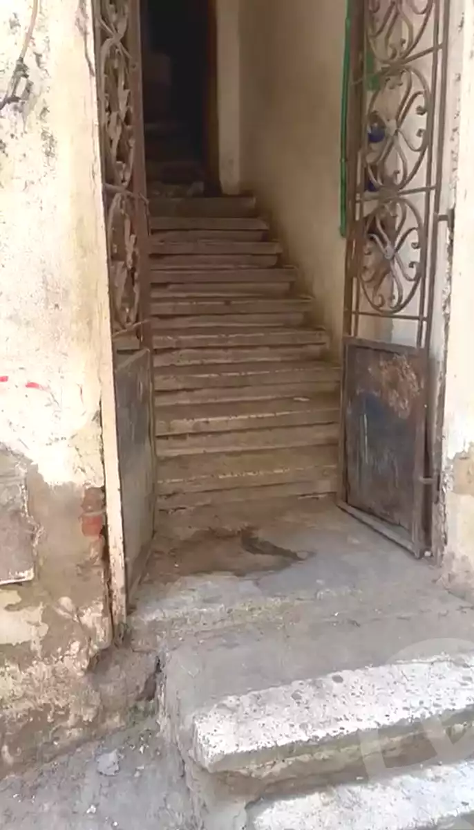 https://aqarmap.com.eg/ar/listing/7114171-for-sale-cairo-shoubra-el-sahel-gesr-al-bahr-st