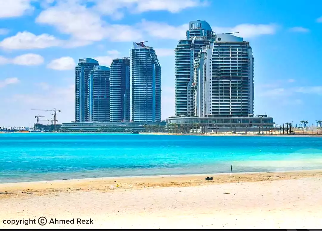 https://aqarmap.com.eg/ar/listing/7114760-for-sale-north-coast-new-alamein-mntj-t-l-lmyn-ljdyd-beachfront-tower-city-edge