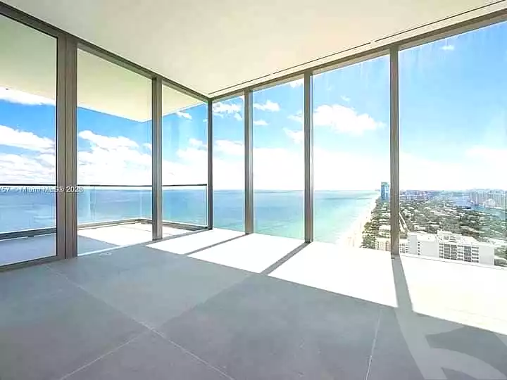 https://aqarmap.com.eg/ar/listing/7114930-for-sale-north-coast-new-alamein-mntj-t-l-lmyn-ljdyd-beachfront-tower-city-edge