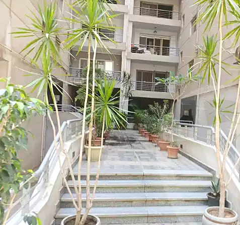 https://aqarmap.com.eg/en/listing/7114964-for-sale-cairo-el-maadi-compounds-bavaria-town