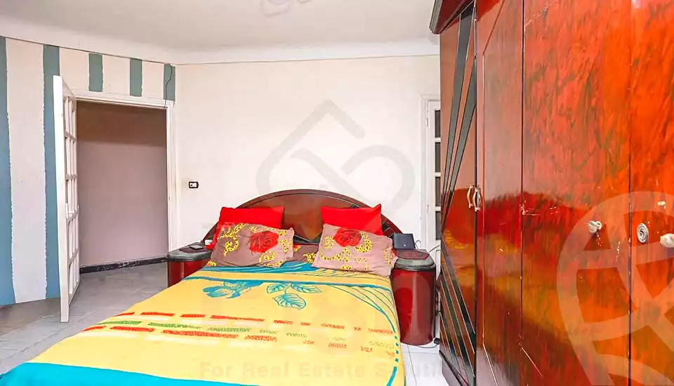 https://aqarmap.com.eg/en/listing/7115048-for-sale-alexandria-ganaklis