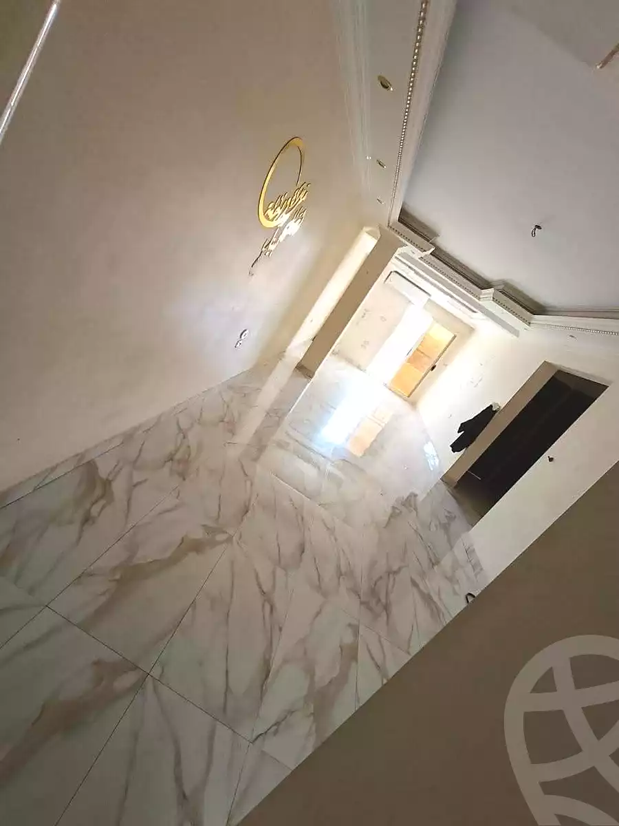 https://aqarmap.com.eg/ar/listing/7115288-for-sale-cairo-helwan-ahmed-enci-st