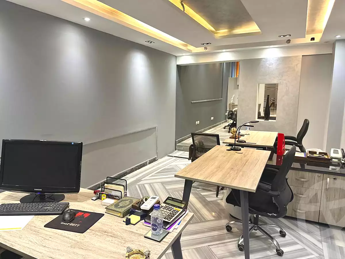 https://aqarmap.com.eg/ar/listing/7115610-for-sale-cairo-new-administrative-capital-r7-kmbwnd-bwk-mstr-byldr-jrwb