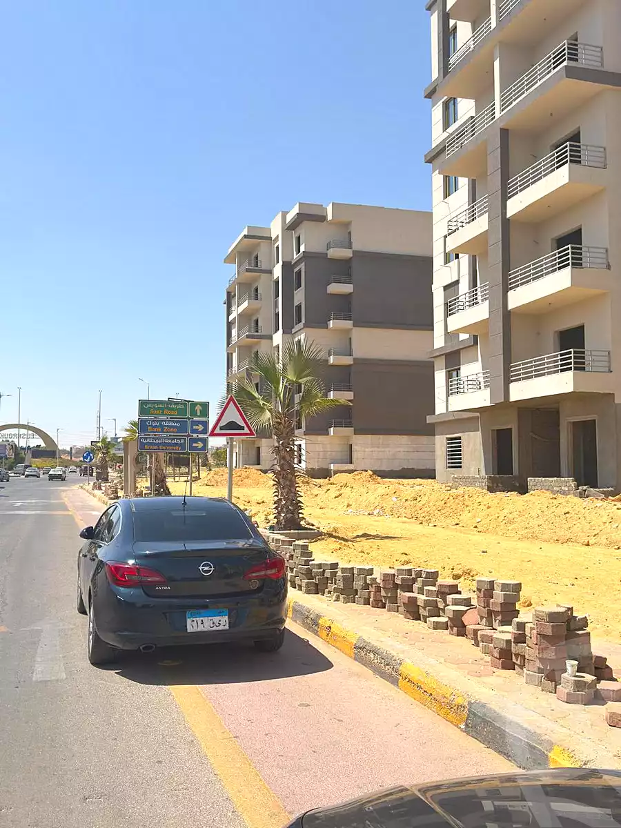 https://aqarmap.com.eg/ar/listing/7115532-for-sale-cairo-el-shorouk-compounds-mayan-compound-stm