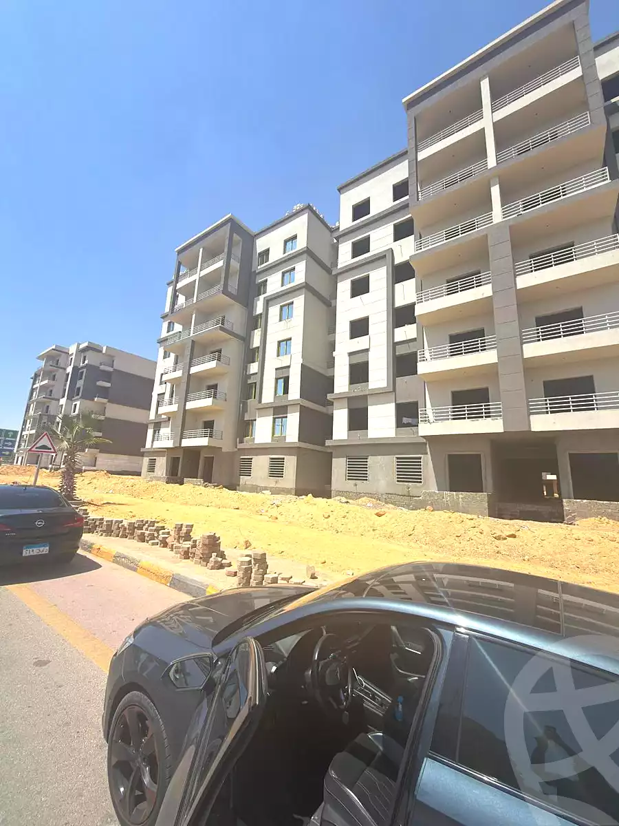 https://aqarmap.com.eg/ar/listing/7115534-for-sale-cairo-el-shorouk-compounds-mayan-compound-stm
