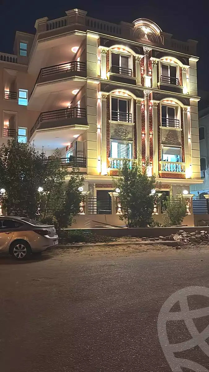 https://aqarmap.com.eg/ar/listing/7115762-for-sale-cairo-new-cairo-ganob-el-akadamiya-south-academy-d-khaled-ibn-el-waleed-st
