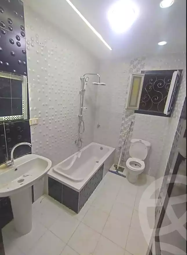 https://aqarmap.com.eg/ar/listing/7115802-for-sale-alexandria-al-agamy-el-hanouvel-kasr-al-quiri-st-1