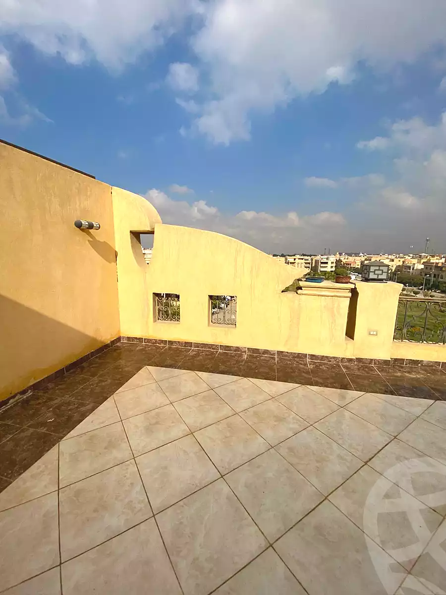 https://aqarmap.com.eg/ar/listing/7115851-for-sale-cairo-new-cairo-ganob-el-akadamiya-south-academy-b-taha-hussein-st