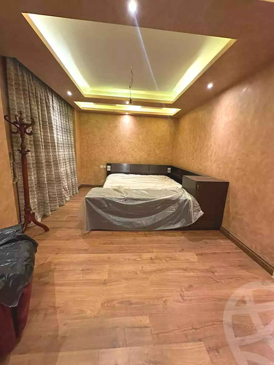 https://aqarmap.com.eg/ar/listing/7115895-for-sale-cairo-new-cairo-ganob-el-akadamiya-south-academy-d-khaled-ibn-el-waleed-st