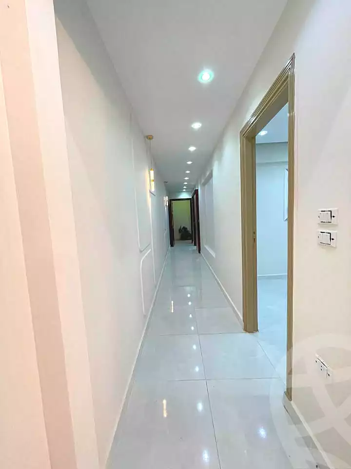 https://aqarmap.com.eg/ar/listing/7116027-for-sale-alexandria-al-agamy-lbytsh-bianchiii