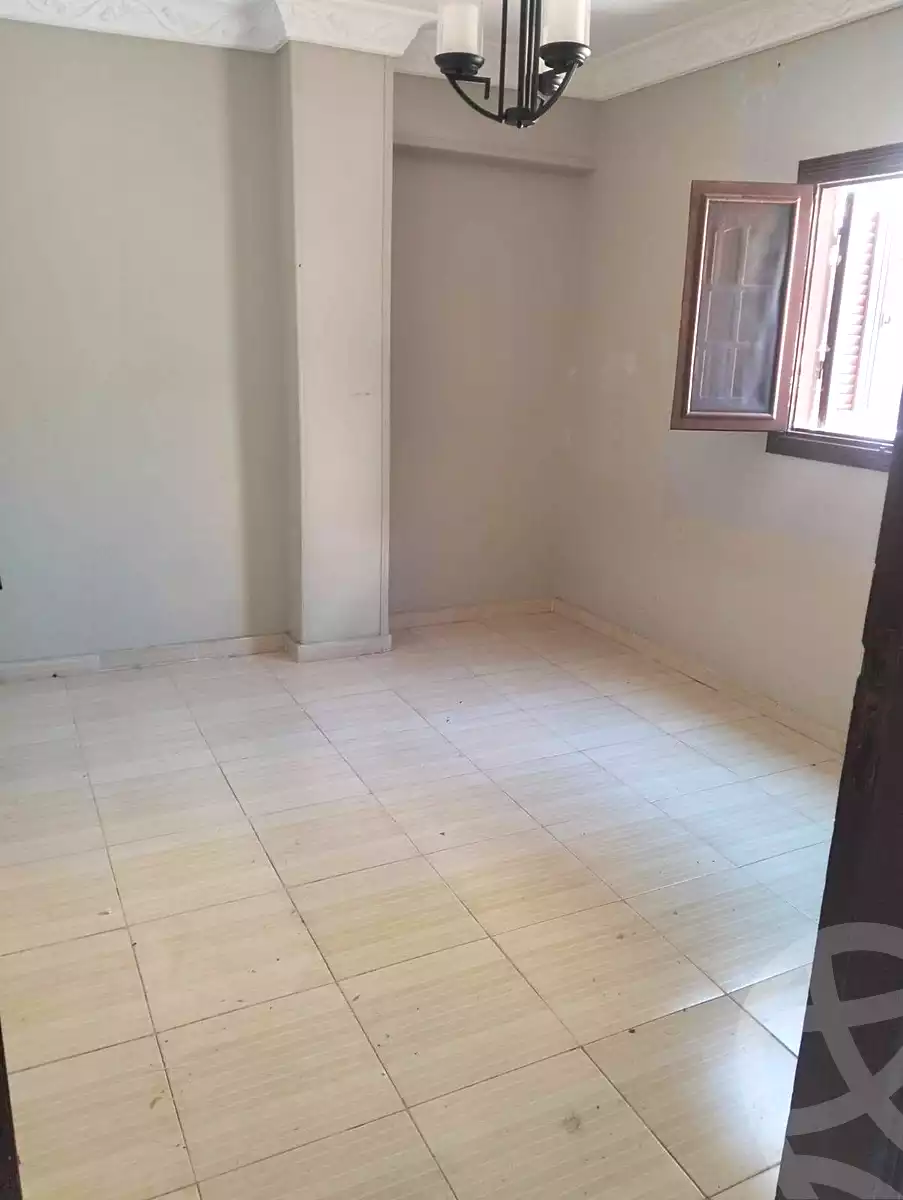https://aqarmap.com.eg/ar/listing/7116201-for-rent-alexandria-ganaklis-el-arwam-church-st