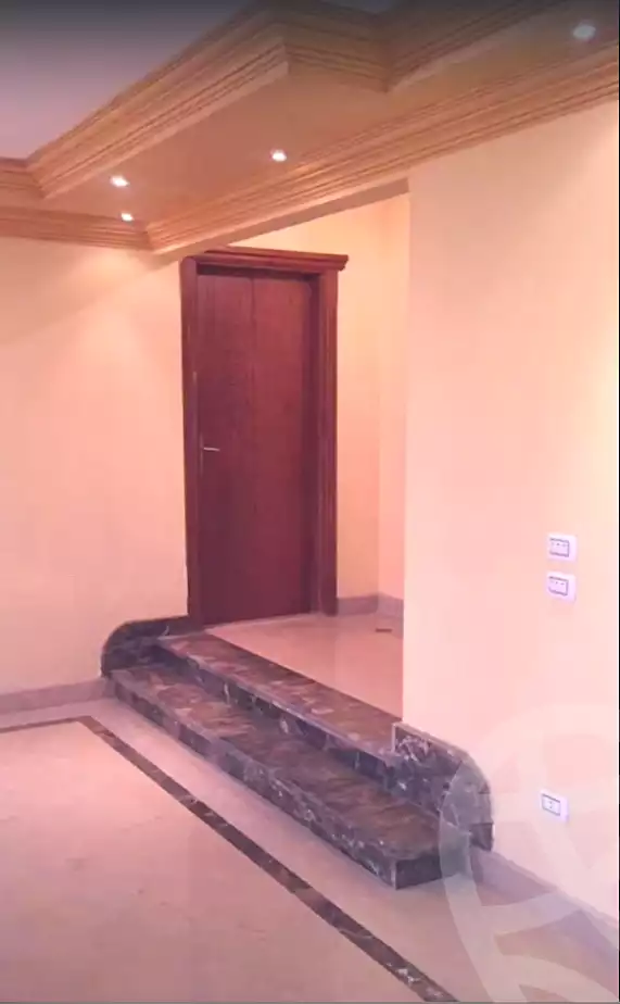 https://aqarmap.com.eg/ar/listing/7116294-for-sale-cairo-new-cairo-south-investors-zizinia-st