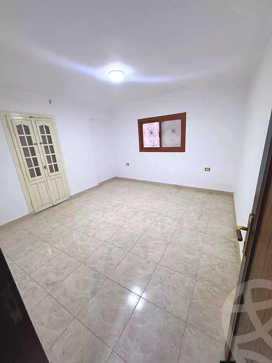 https://aqarmap.com.eg/ar/listing/7116402-for-sale-alexandria-al-agamy-lbytsh-al-kaada-st