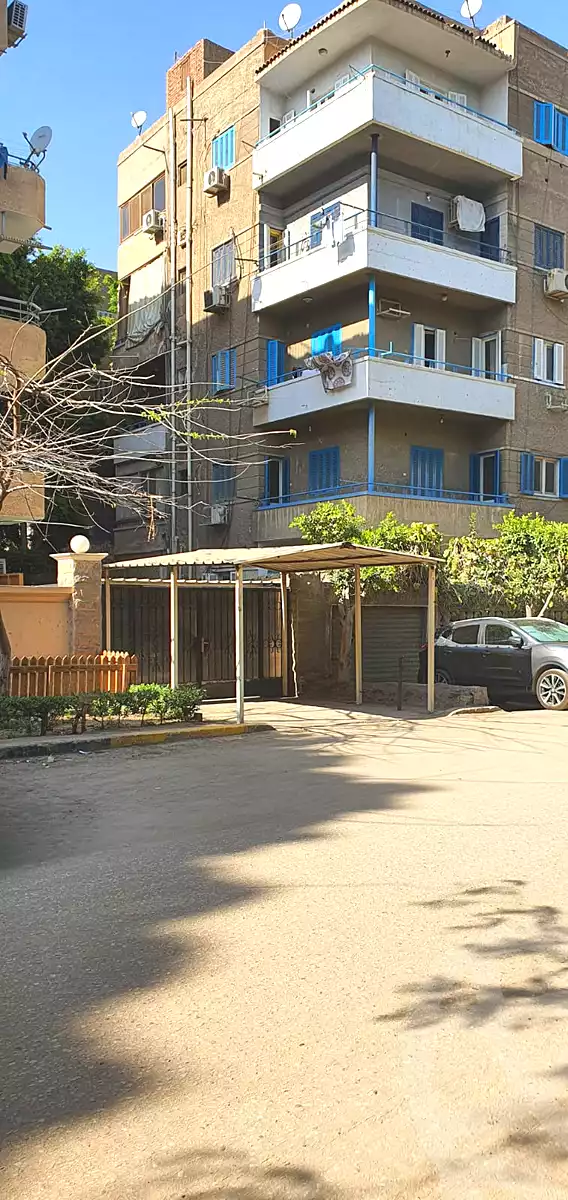 https://aqarmap.com.eg/ar/listing/7116474-for-sale-cairo-el-maadi-sarayat-el-maadi-street-73