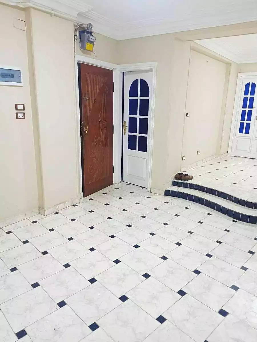 https://aqarmap.com.eg/ar/listing/7117060-for-sale-cairo-el-zaytun-lzytwn-lgrby-el-gabal-canal-st