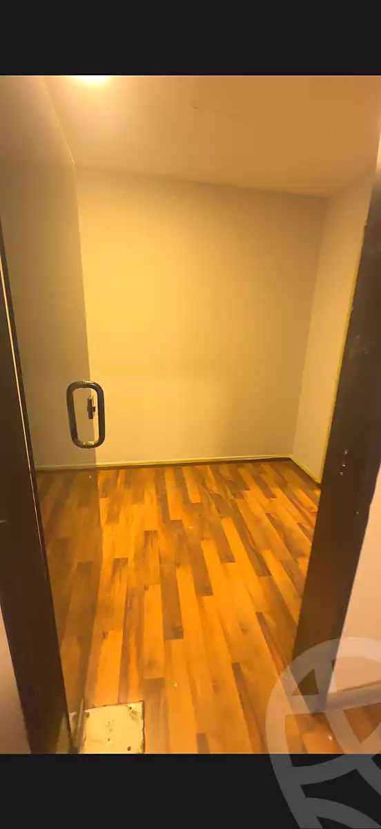 https://aqarmap.com.eg/ar/listing/7117072-for-sale-cairo-new-cairo-first-settlement-mhwr-mstfy-kml