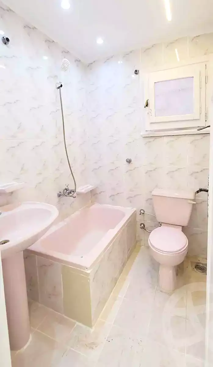 https://aqarmap.com.eg/ar/listing/7117144-for-sale-alexandria-al-agamy-shataa-el-nakheel