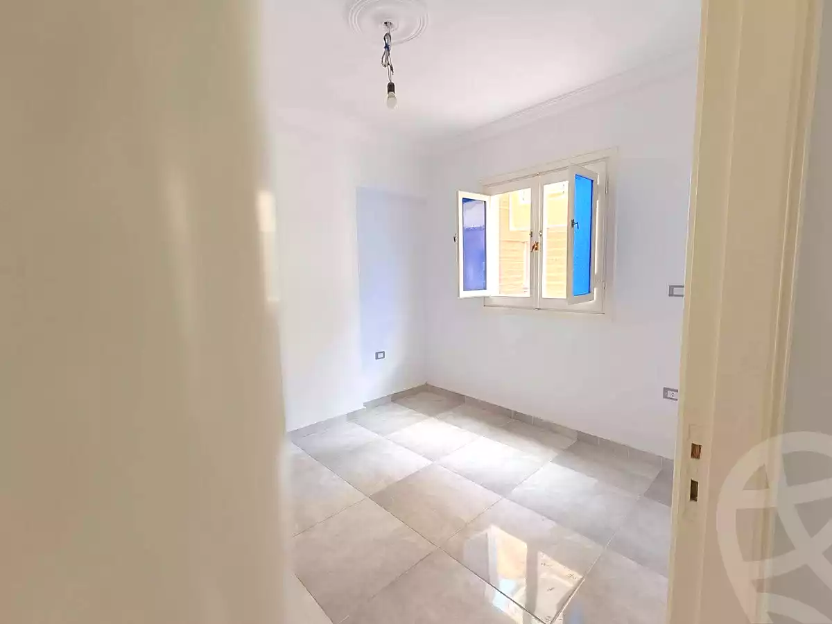 https://aqarmap.com.eg/en/listing/7117276-for-sale-alexandria-al-agamy-el-hanouvel-al-haded-we-al-soulb-st