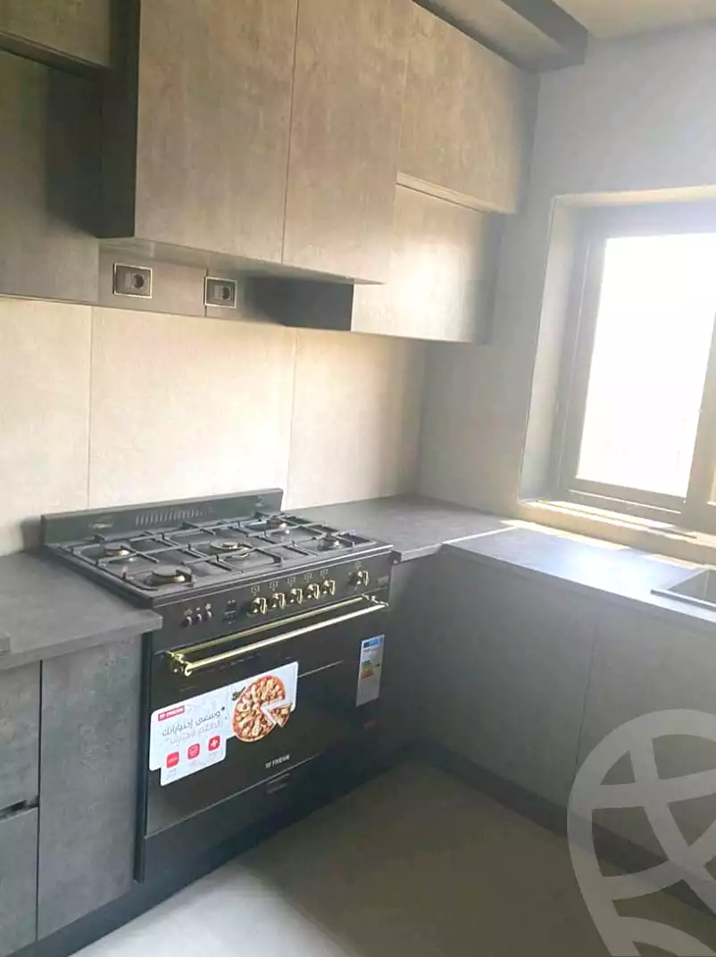 https://aqarmap.com.eg/en/listing/7117342-for-rent-cairo-new-cairo-compounds-mountain-view-hyde-park